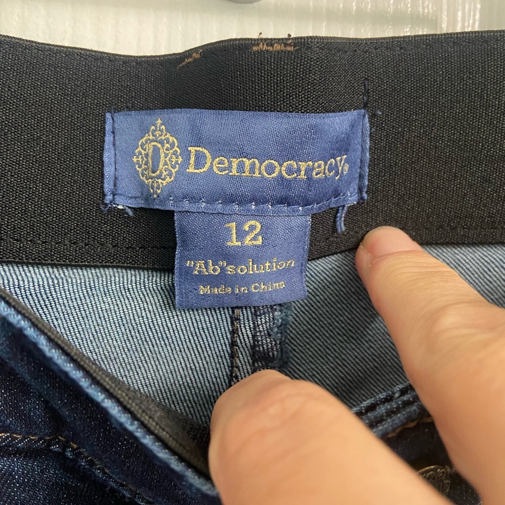 Democracy Women’s Jeans “Ab” Solution Size 12 Dark Wash Blue Tapered Leg Stretch - Picture 3 of 8